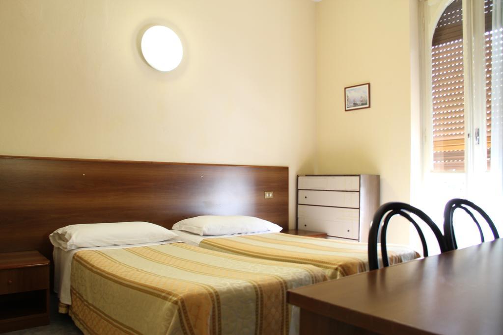 Hotel Rallye Milano Ngoại thất bức ảnh