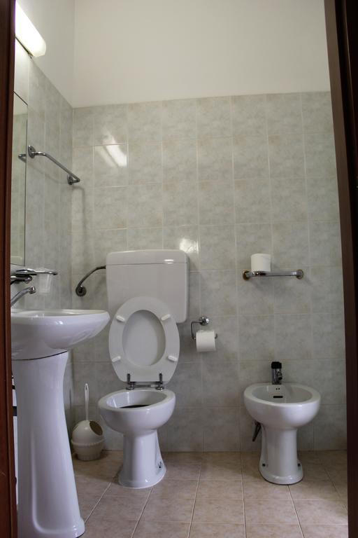 Hotel Rallye Milano Ngoại thất bức ảnh
