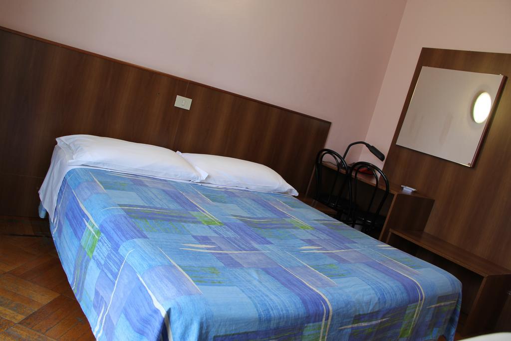 Hotel Rallye Milano Ngoại thất bức ảnh